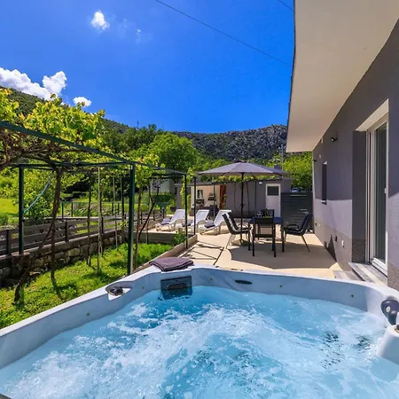 Hébergement de vacances House Amnis *